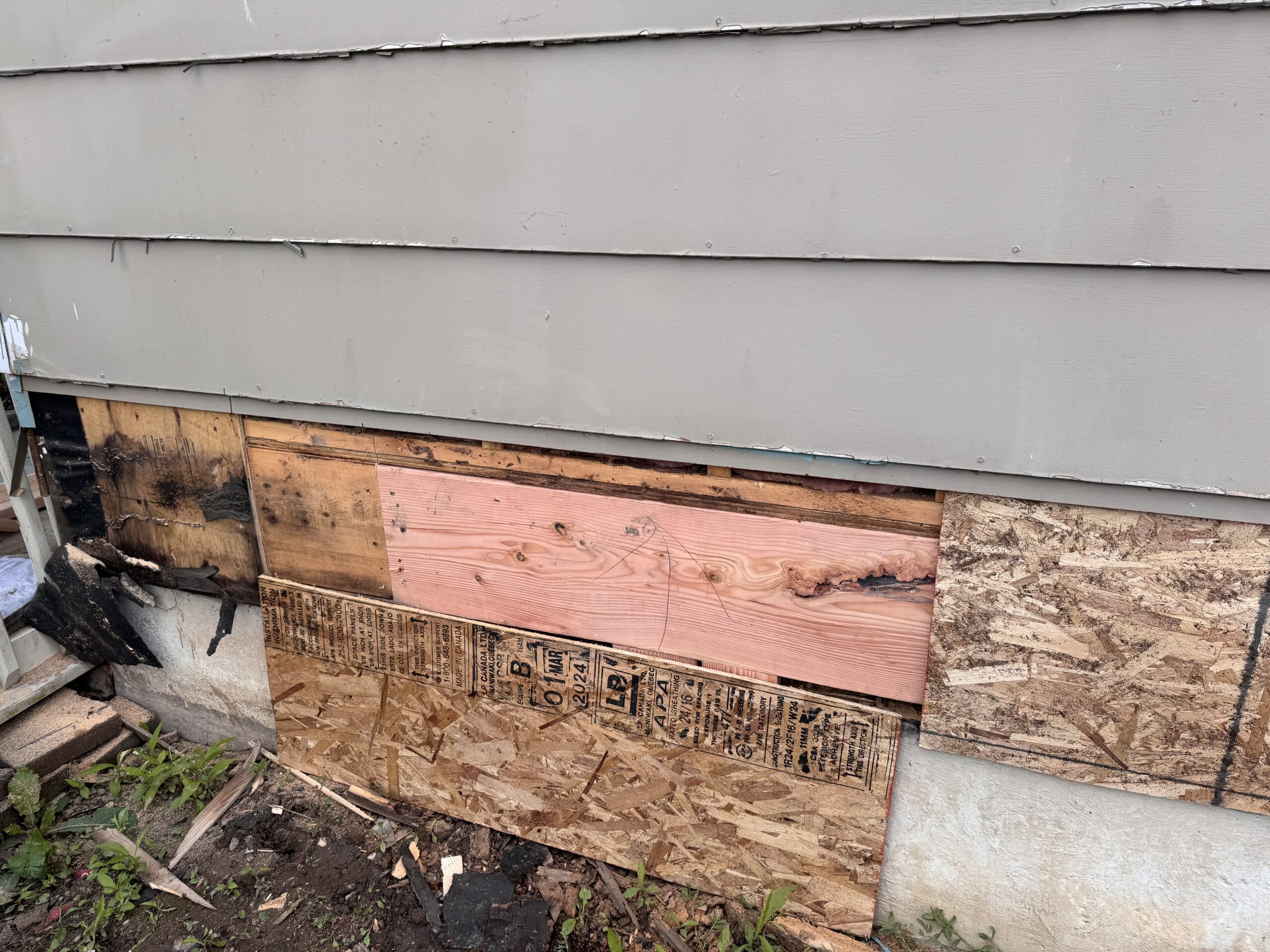 Close-up of high-quality vinyl siding and seamless trim work in Cayuga County